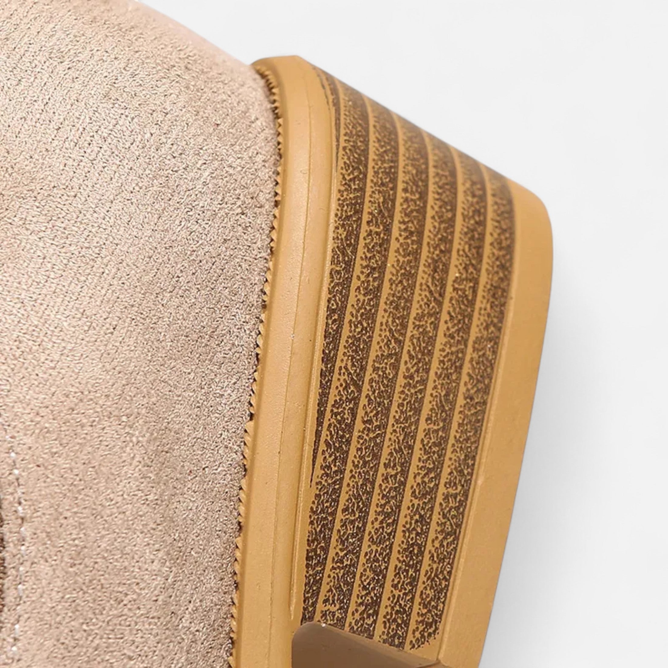 Devinton | Women's Mid-Heel Chelsea Boots in Suede